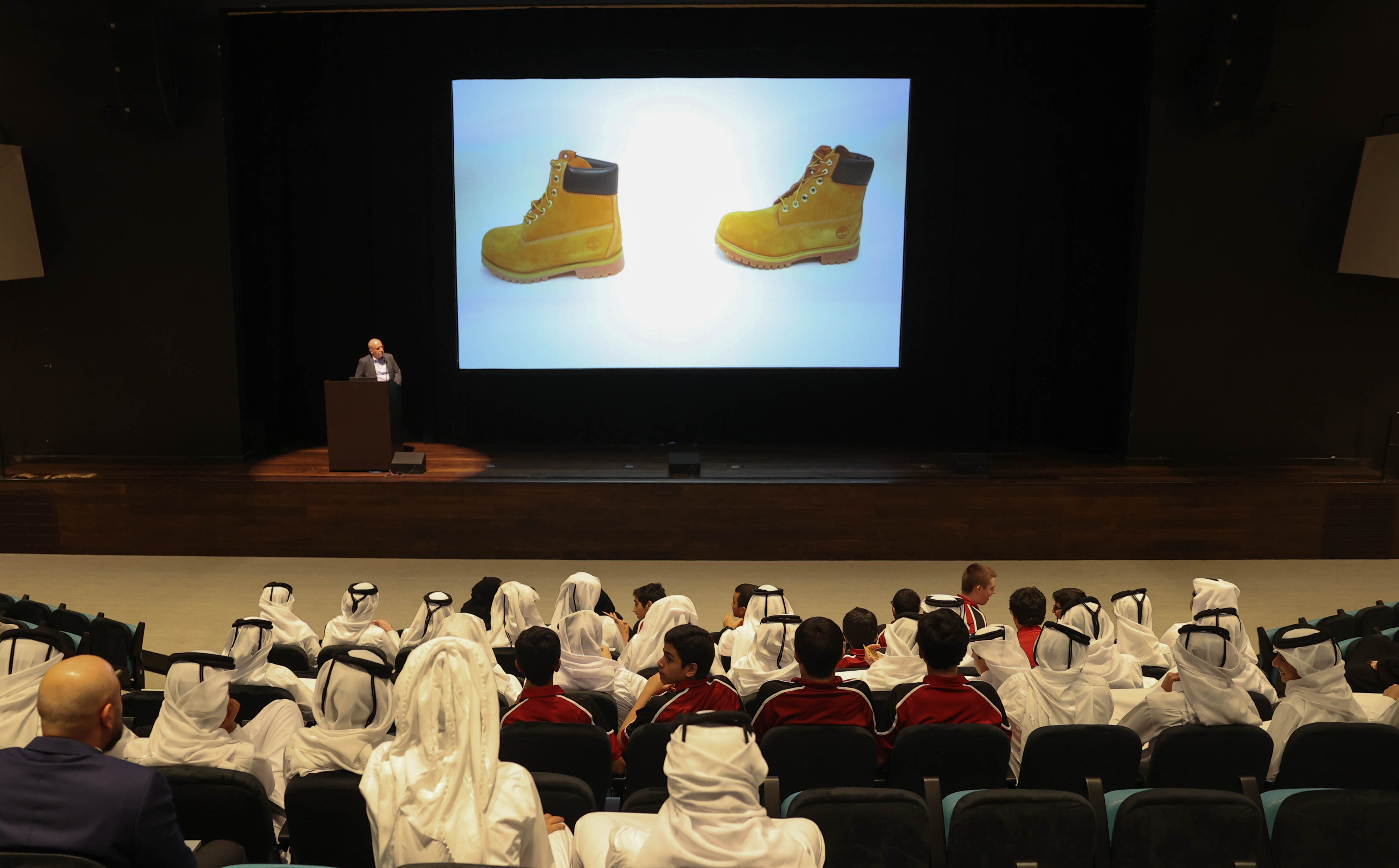 وزارة التجارة والصناعة تنظم بالتعاون مع مؤسسة قطر ورشة عمل حول حقوق الملكية الفكرية لطلاب أكاديمية قطر- الدوحة